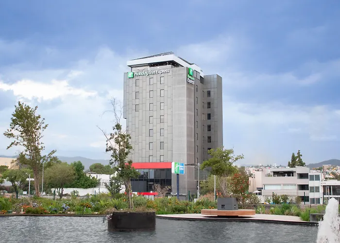Express Satelite By Ihg Hotel 4*